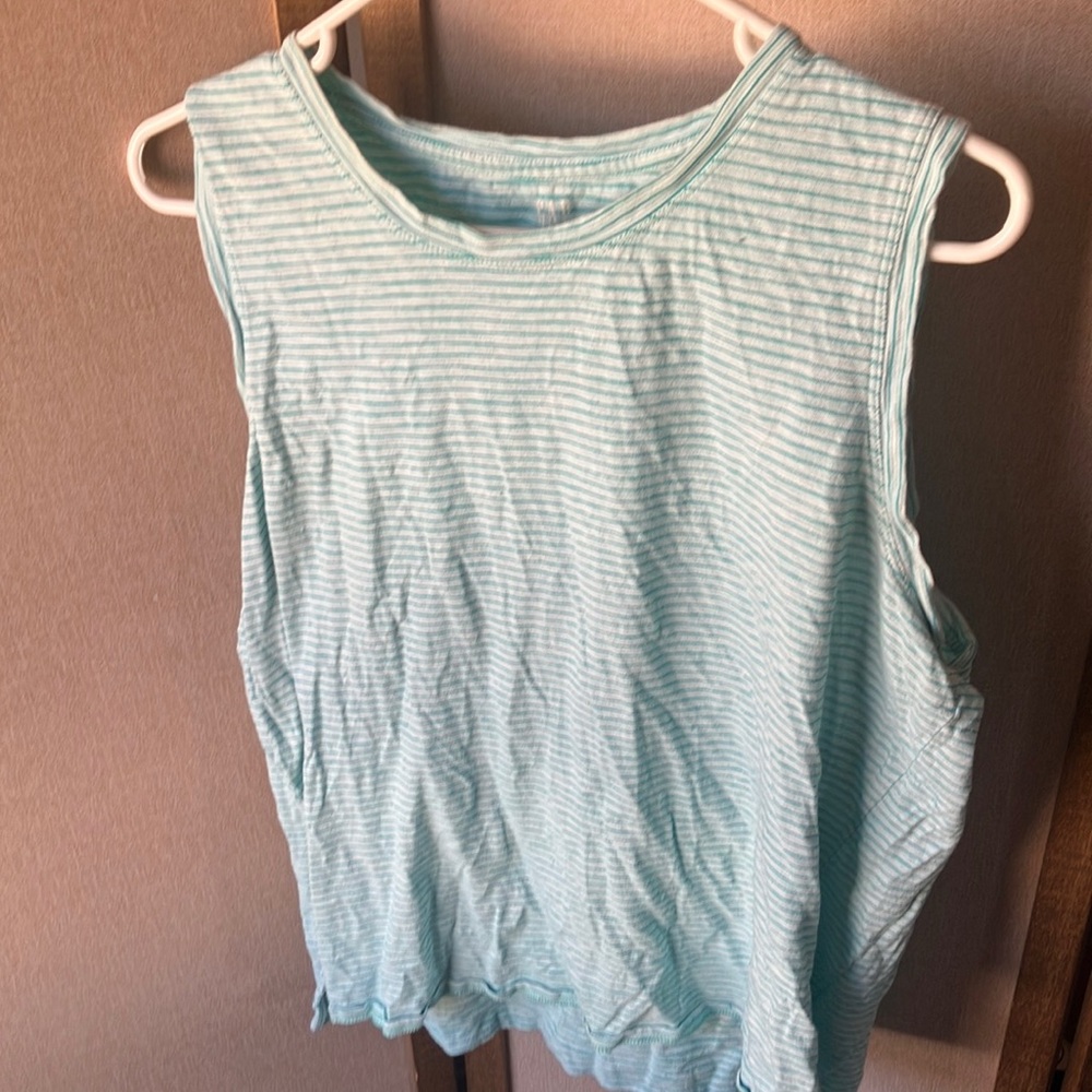 FINAL MARKDOWN Gap Striped Sleeveless Top - xl